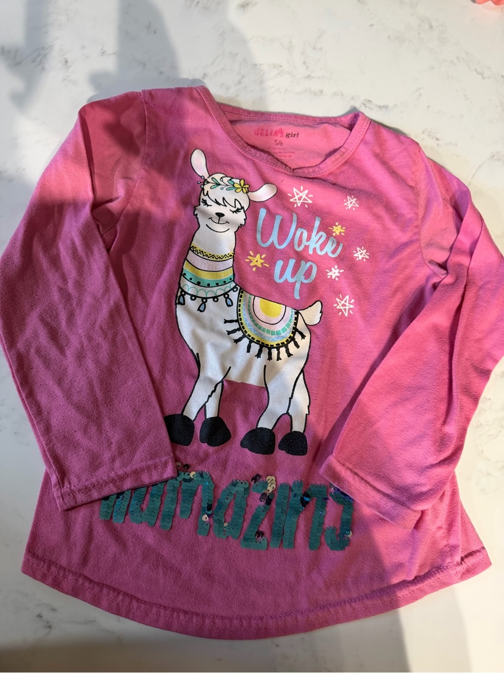 dELiA*s Pink Long-Sleeve Llama 'Woke Up' Graphic Top